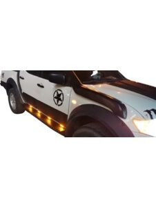 Off Road Isuzu D-max 2017+ Lazer Kesim Ledli Çelik Yan Basamak