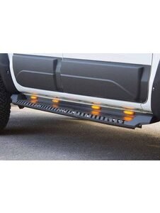 Mitsubishi L200 Dakar Yan Basamak Siyah V1 Işıklı 2020 Ve Sonrası